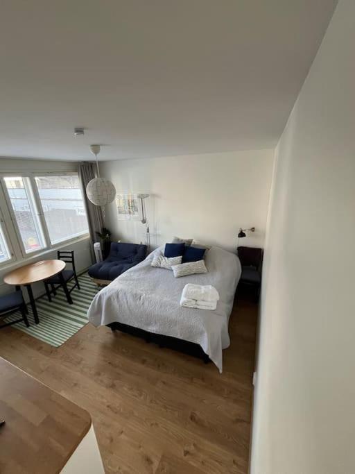 Apartment Tyylikaes Yksioe Kalliossa *